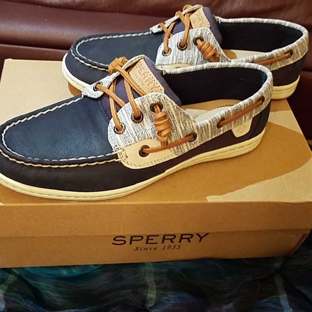 #Songfish Sperry
